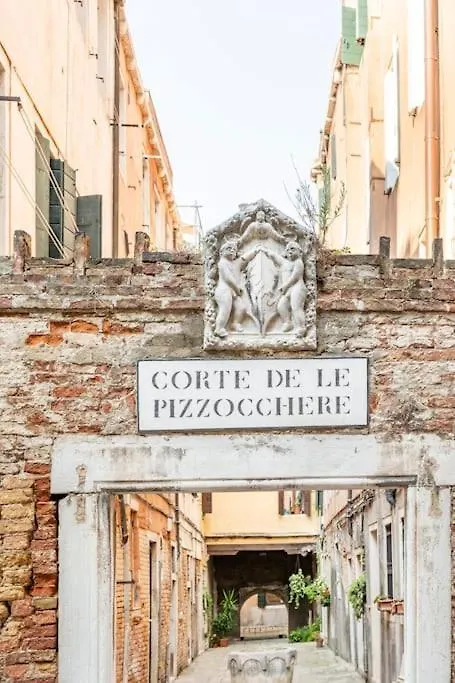Dream'S Door With Canal View In Venedig 0*,  Italien
