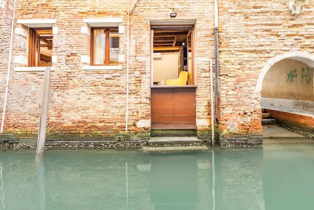 Dream'S Door With Canal View In البندقية شقة